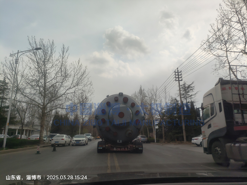 創(chuàng)新領(lǐng)航！高品質(zhì)9萬升大型搪玻璃反應(yīng)釜，太極制造